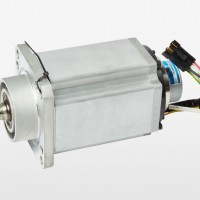 ABB機器人配件                  3HNA019428-001            MOTOR W/GEAR Trms 4.8Nm